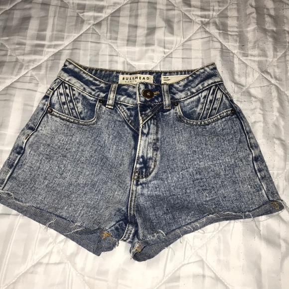 Bullhead Pants - High wasted denim cutoff shorts